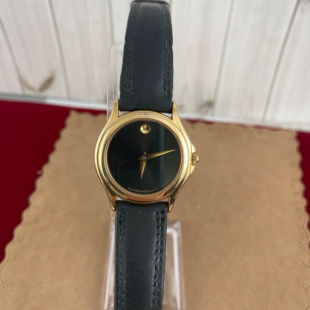 Vintage Movado Museum Gold Dot Swiss Quality Gold Watch Sapphire Crystal